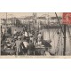 76 DIEPPE. Pêcheurs et marchands de Poissons sur le Quai du Pollet
