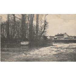 95 PONTOISE. Ile Saint-Martin et Barrage