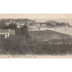 22 PORTRIEUX. Vue générale sur la Ville et la Plage