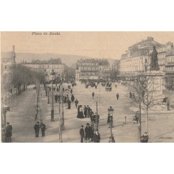 63 CLERMONT-FERRAND. Place de Jaude bien animée 1906