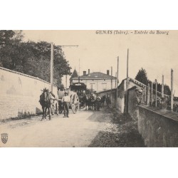38 GENAS. Attelage de paysan et tramway à l'Entrée du Bourg