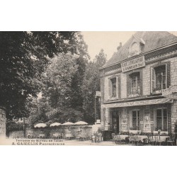 76 JUMIEGES. Terrasse du Café Bureau de Tabac "Gamelin" face l'Abbaye
