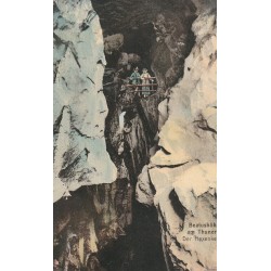 Suisse Beatushöhlen am Thunersee. DER HEXENKESSEL