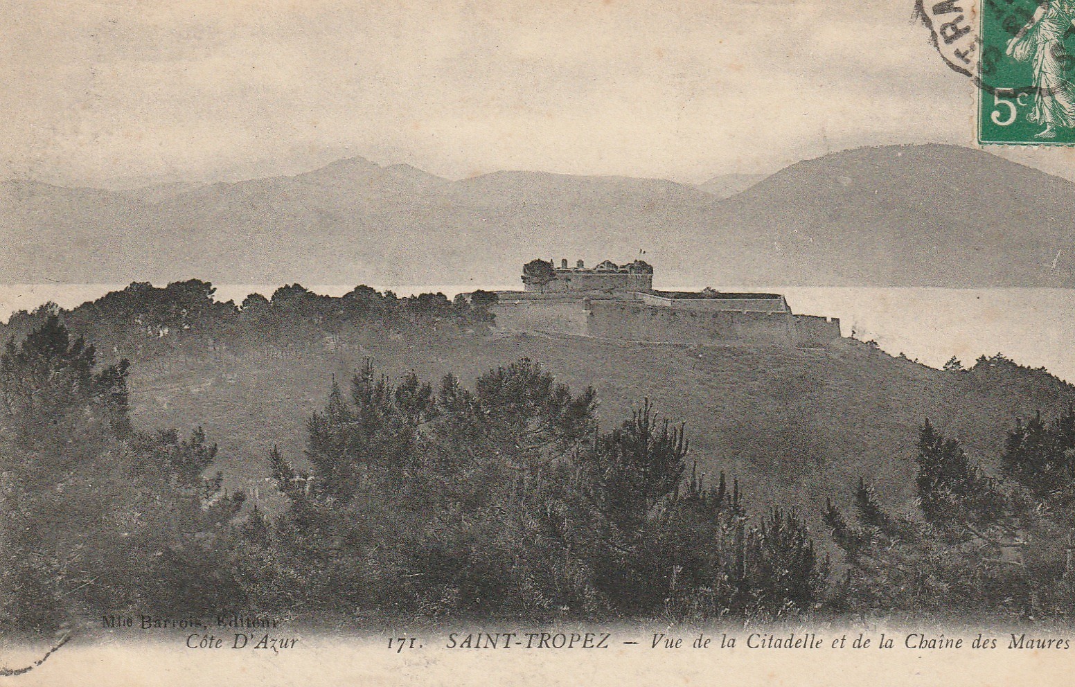 83 SAINT-TROPEZ. Citadelle et Chaine des Maures