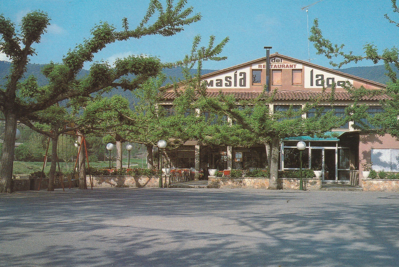 Photo cpsm grand format Espagne PORQUERES BANYOLES. Restaurant Masia del Lago
