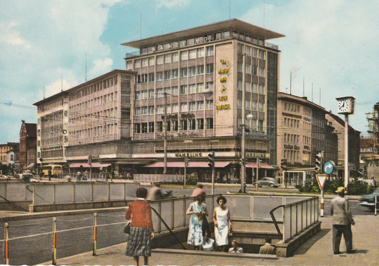 Photo cpsm grand format Allemagne BIELEFELD Jahnplatz