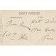 14 FERVAQUES. Entrée du Château avec enfants sur Tête de Pont du XVI° siècle vers 1910...
