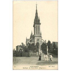 carte postale ancienne 22 SAINT-BRIEUC. Basilique Notre-Dame d'Espérance avec Nonnes