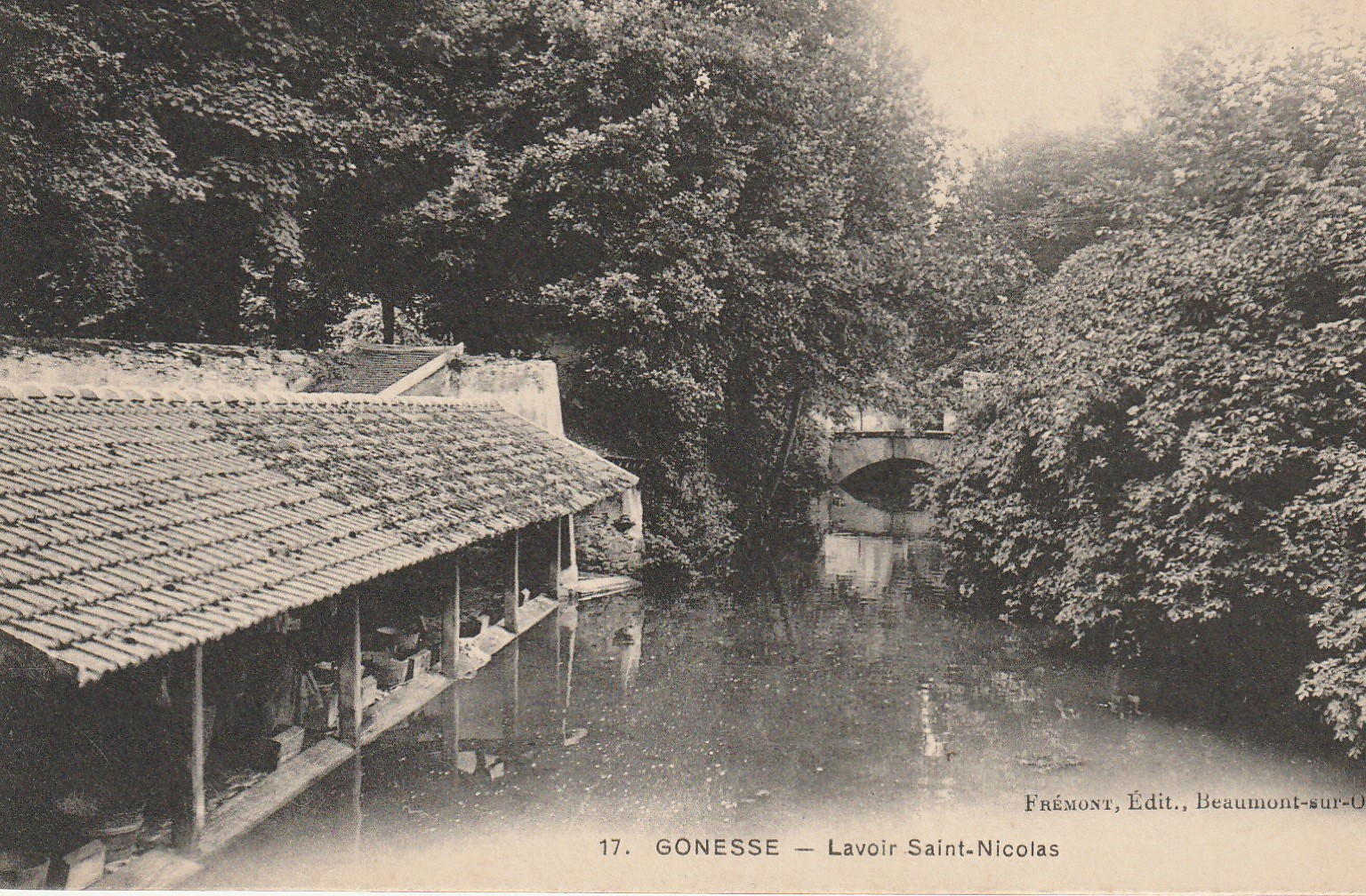 95 GONESSE. Lavoir Saint-Nicolas avec Lavandières