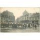 22 SAINT-BRIEUC. Jour de Foire Place Dugesclin 1919 avec Cochons et Porcs et Bazar Parisien