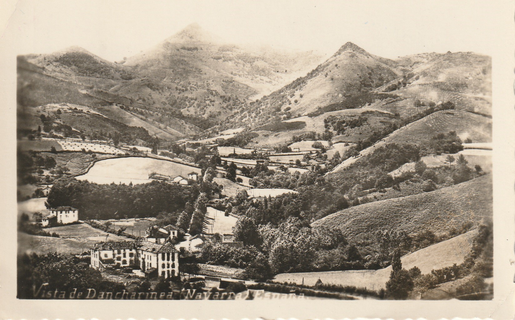 Photo cpsm Espagne DANCHARINEA. Pic Alcourunt vers 1950