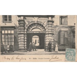 (Al) 59 LILLE. Entrée Hospice Comtesse bien animée 1905