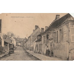 02 COURCELLES. Epicerie Café sur Grande rue (coins biseautés)...