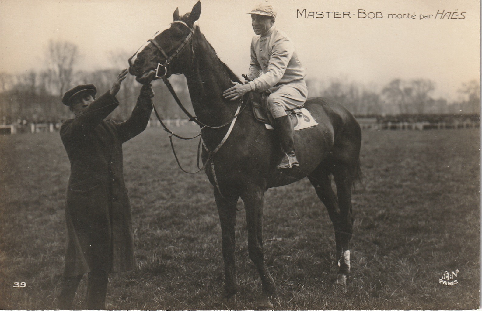 Photo cpa Sports HIPPISME Courses Hippodrome Paris. Cheval L'YSER BOB monté par BARRE