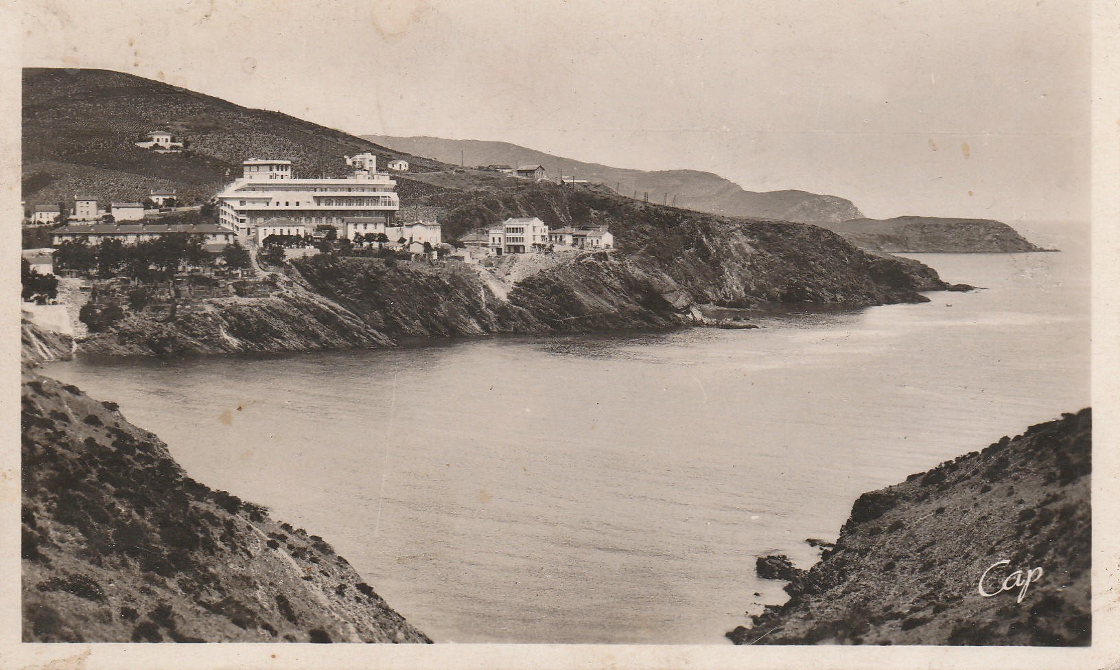 Photo cpsm 66 CERBERE. Vue vers la Côte de Banyuls 1949
