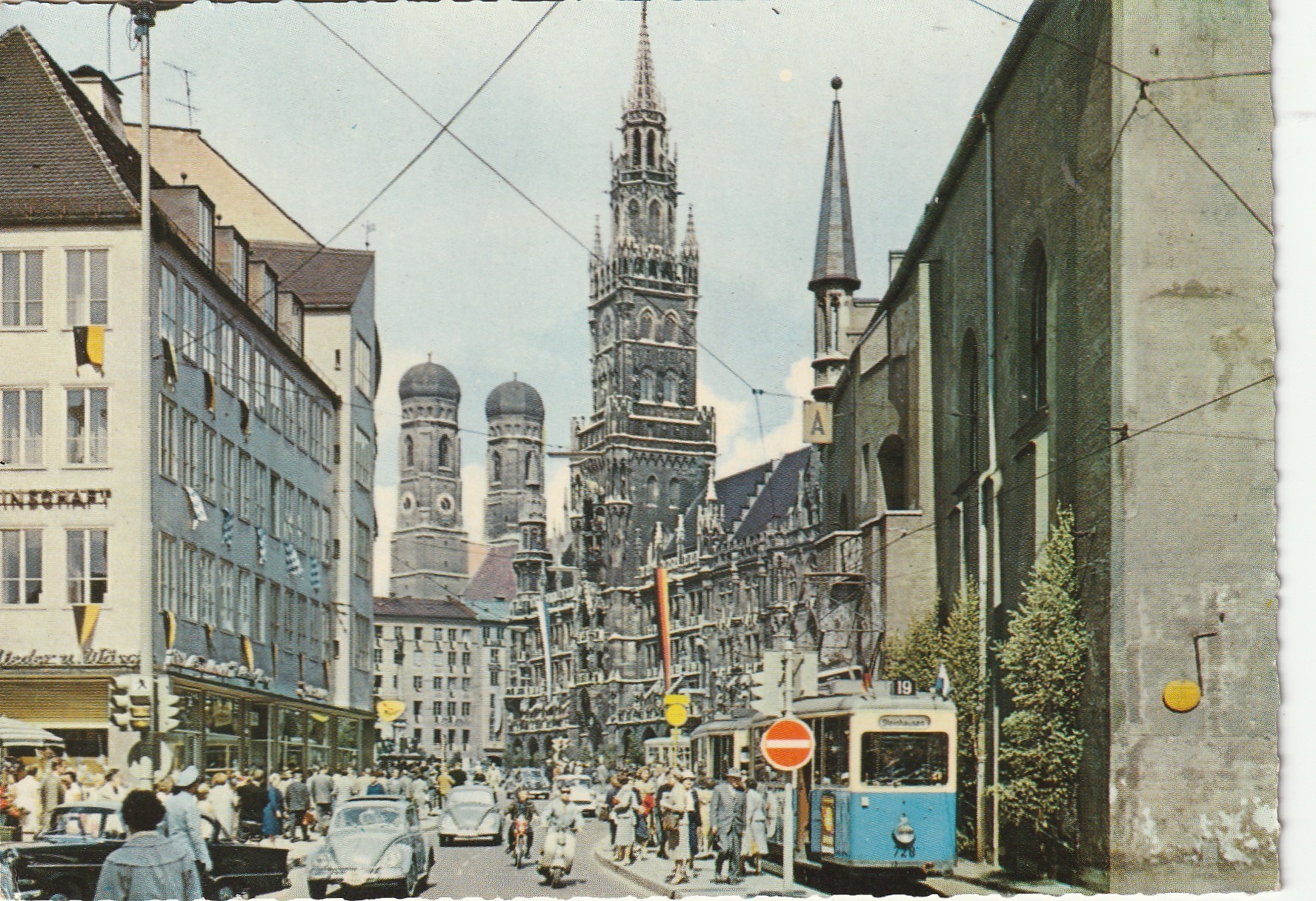 2 x Photo cpsm grand format Allemagne MÜNCHEN. Marienplatz & Frauenkirche