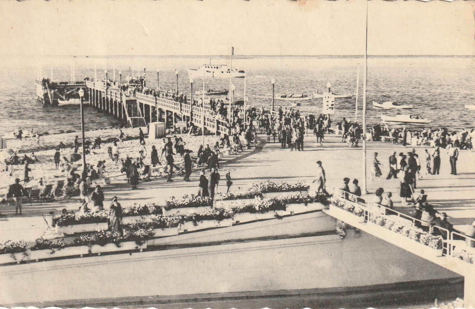 2 x Photo cpsm petit format 33 ARCACHON. Jetée Thiers et Promenade Plage Grand Hôtel 1963-60