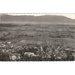 Photo cpsm petit format 01 DIVONNE-LES-BAINS. Les Grands Hôtel et Lac Léman 1956