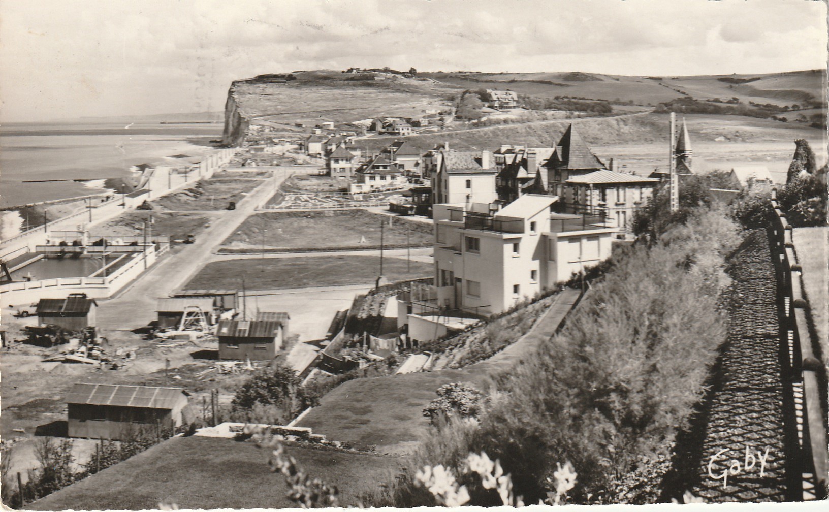 Photo cpsm petit format 76 POURVILLE. Falaises de Dieppe 1958