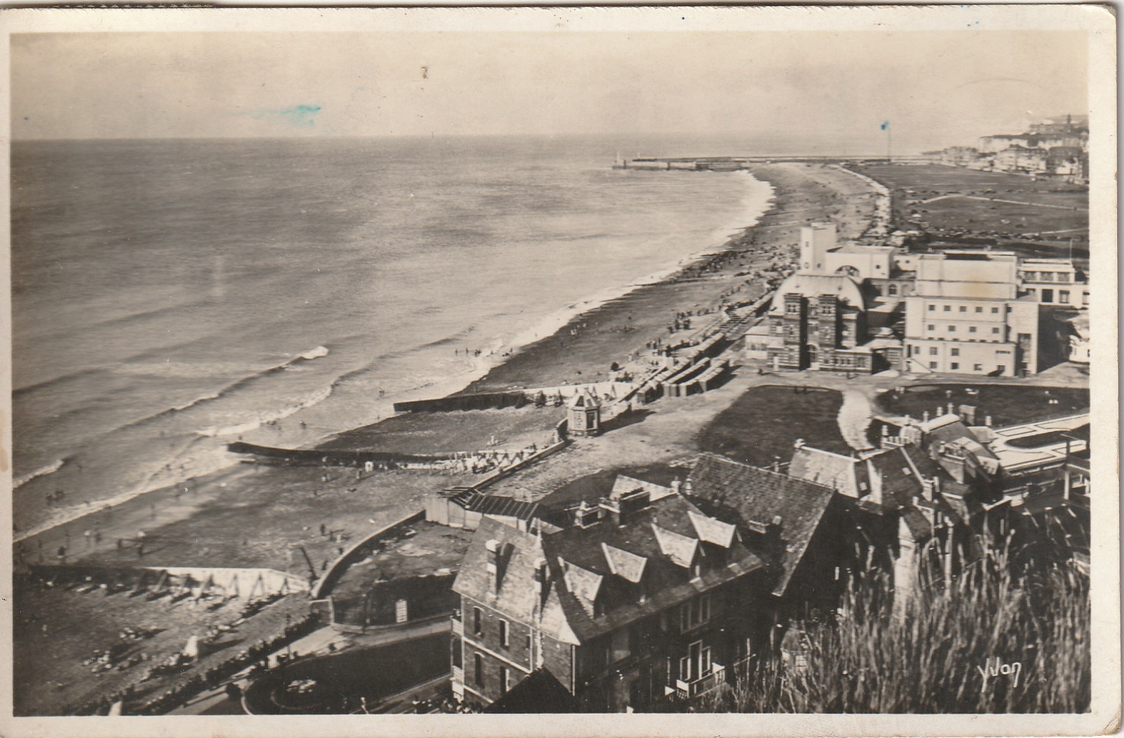 Photo cpsm petit format 76 DIEPPE. La Plage 1934
