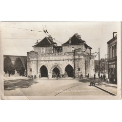 Photo cpsm petit format 59 DOUAI. Porte de Valenciennes et café Lejuste 1953