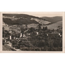 Photo cpsm petit format 42 DOIZIEU. vue générale sur le Village 1953