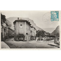 Photo Cpsm 01 SAINT-RAMBERT-EN-BUGEY. Grande Rue et Quai Lucien Franc Café Restaurant Davier 1949