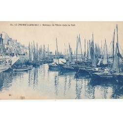44 LE CROISIC. Bâteaux et Navires. Bateaux de Pêche dans le Port