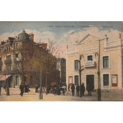 44 SAINT-NAZAIRE. Le Contrôleur des wagons-lits à l'Athénée et le Café Américain