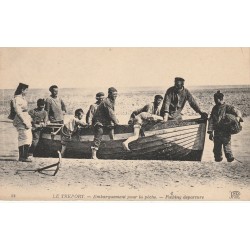 76 LE TREPORT. Embarquement pour la Pêche. Pêcheurs et Poissons