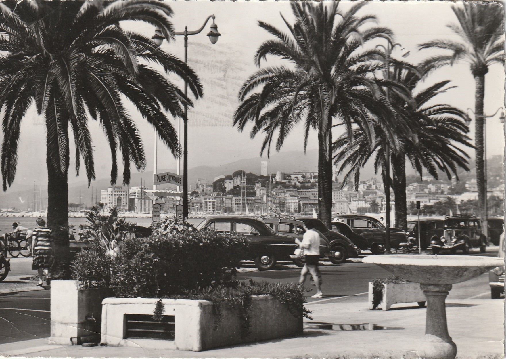 2 Photo Cpsm grand format 06 CANNES. Croisette 1953 Plage 1956