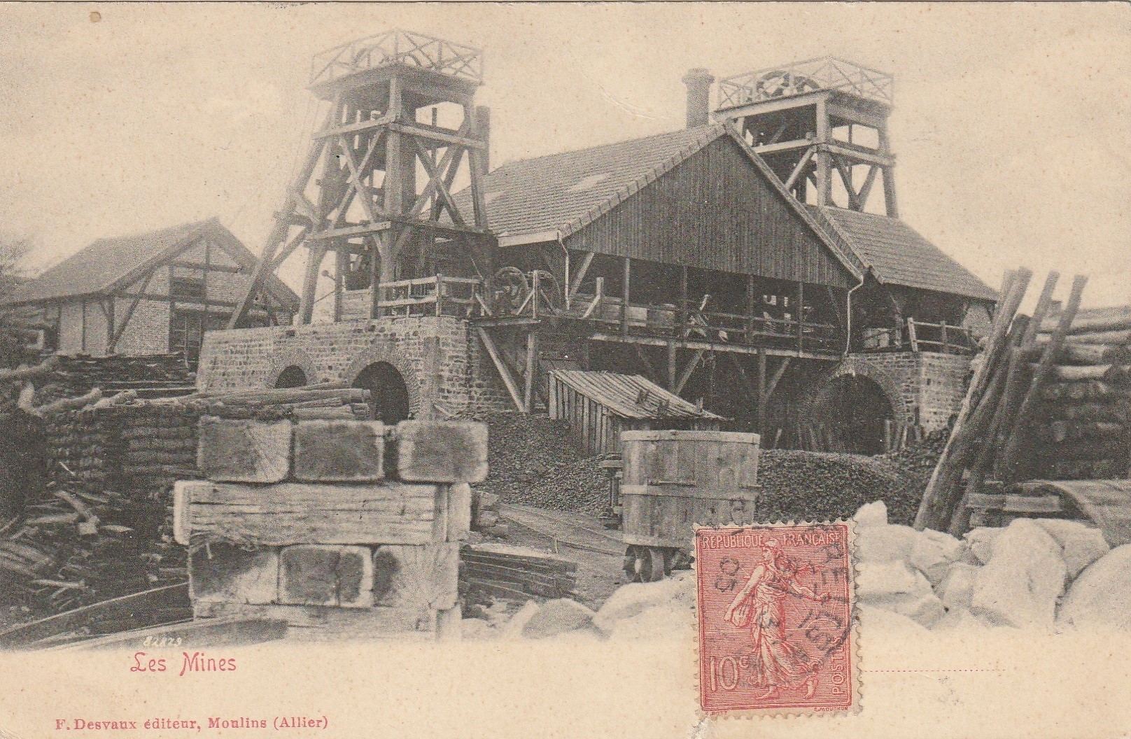 03 TREZELLES LES MINES. Les Puits et Hangars 1905