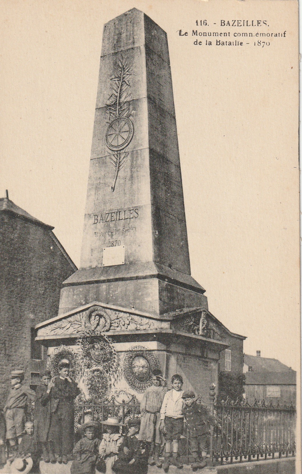 08 BAZEILLES Monument de la Bataille de 1870 animation