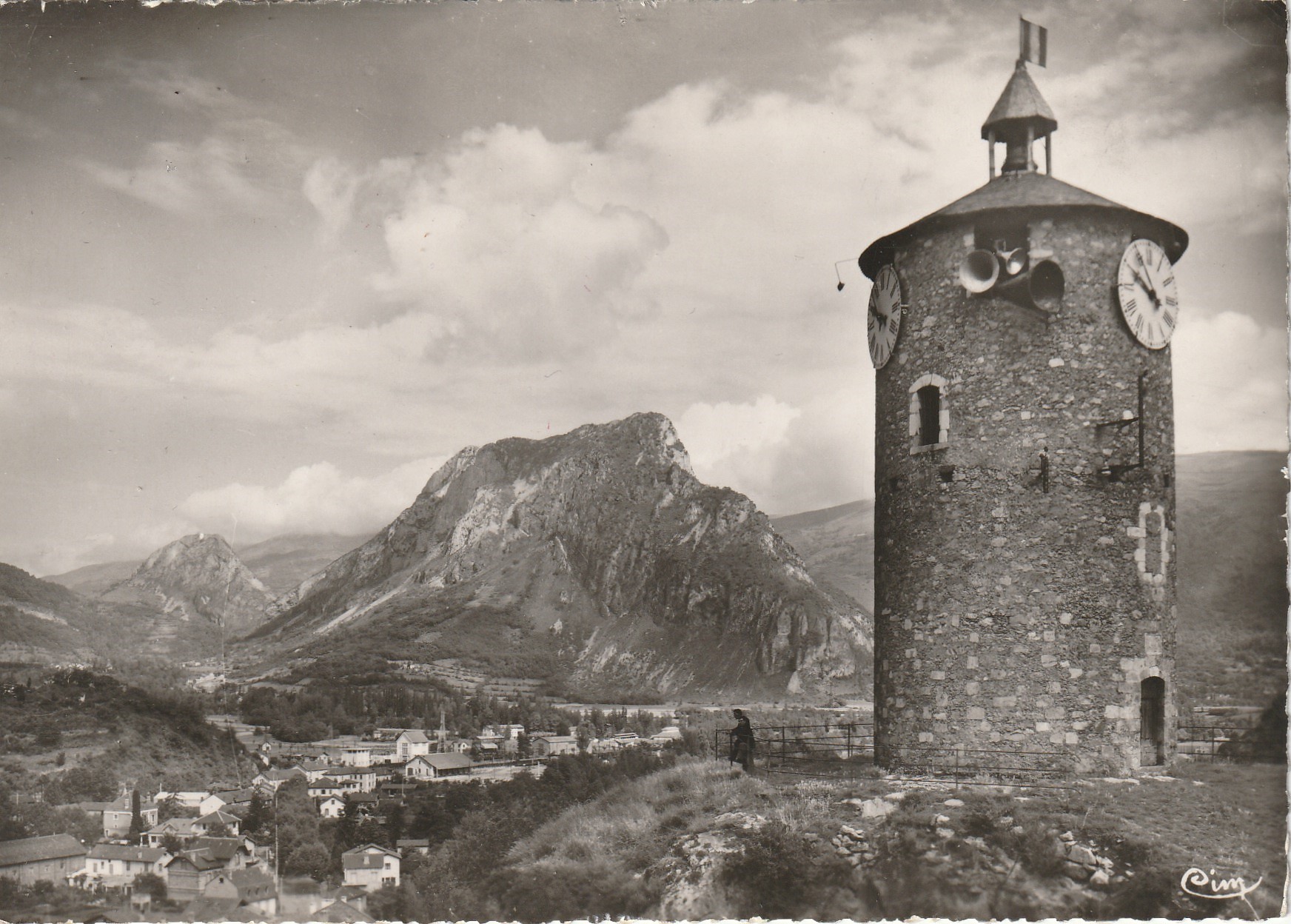 Photo Cpsm 09 TARASCON-SUR-ARIEGE. Castella et Pic du Sédour 1957