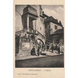 12 SAINT-GENIEZ. La sortie de l'Eglise