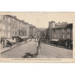 12 SAINT-AFFRIQUE. Boulevard de la République et Place de la Liberté 1928