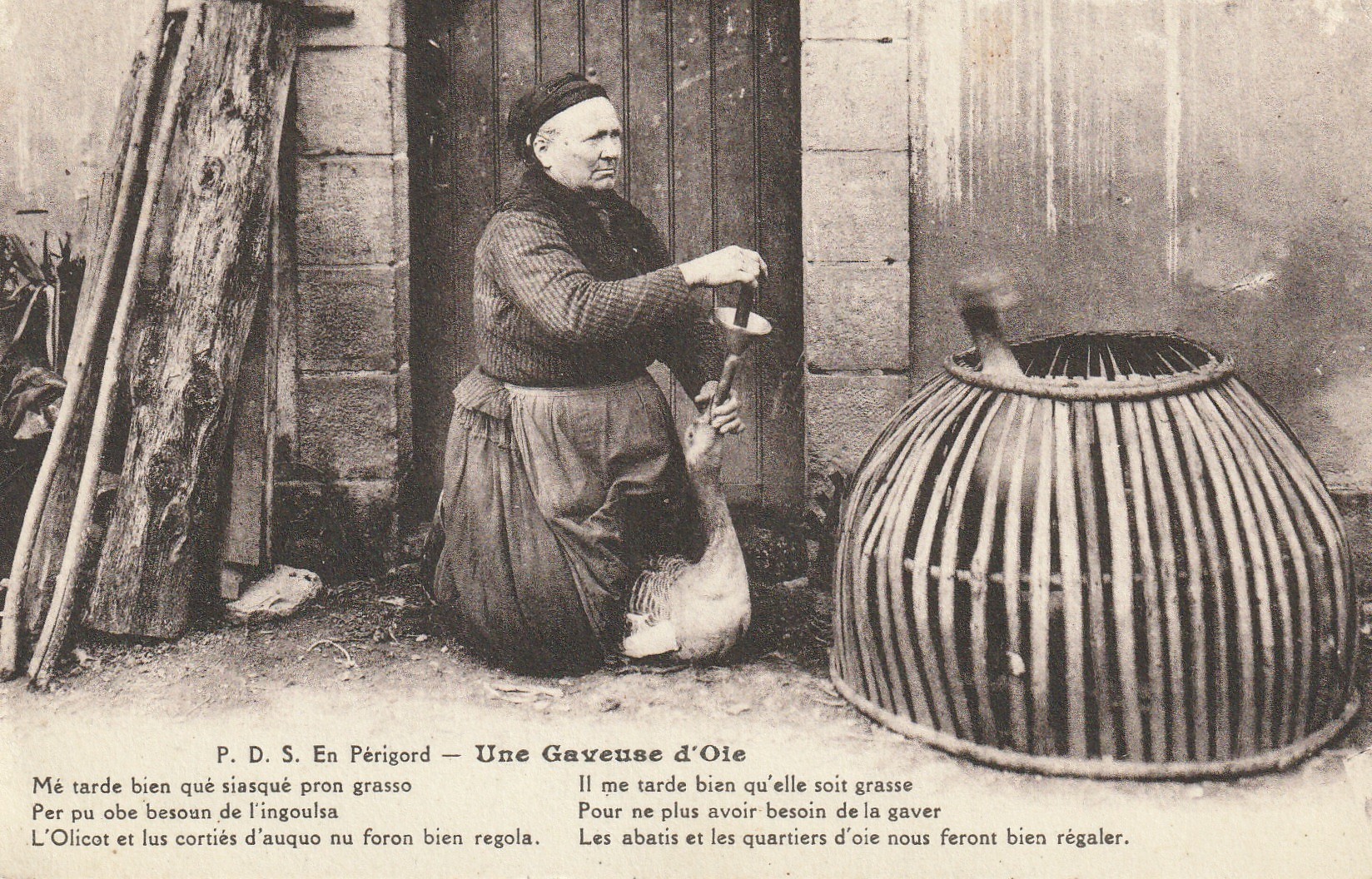 24 CASTELNAUD-ET-FAYRAC. Une Gaveuse d'Oie 1957