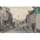 27 LYONS-LA-FORET. La Huchette et le Bout de Bas 1912 le Facteur avec sa sacoche