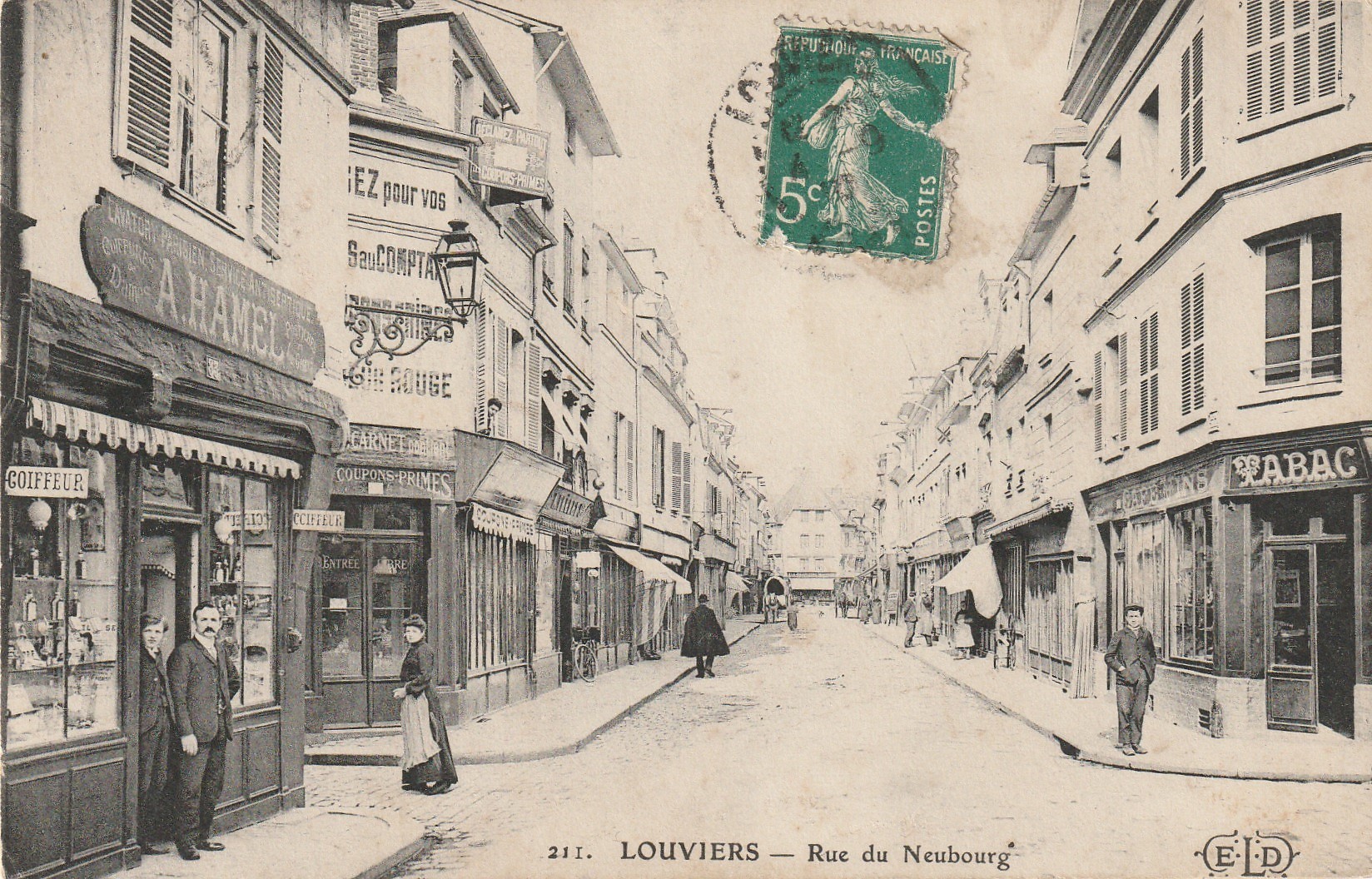 27 LOUVIERS. Rue du Neubourg Coiffeur Tabac Café