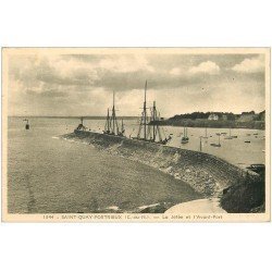 carte postale ancienne 22 SAINT-QUAY-PORTRIEUX. Jetée et Avant-Port 1951