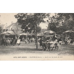 28 CLOYES-SUR-LE-LOIR. Jardin Hôtel Saint Jacques