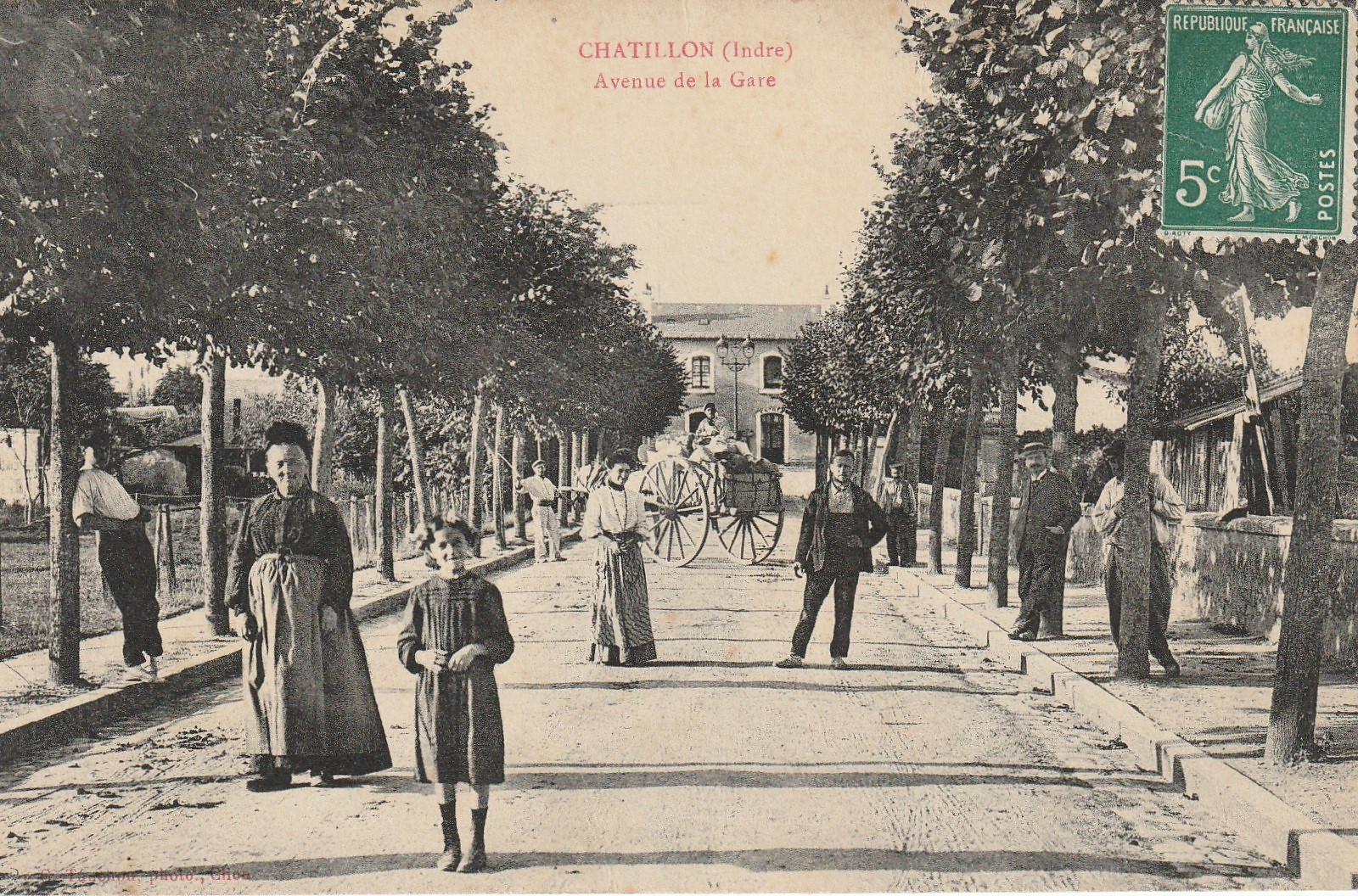 36 CHATILLON. Avenue de la Gare 1909