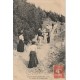 38 ALLEVARD-LES-BAINS. La Montée de Brame Farine par des excursionnistes avec Mule 1908