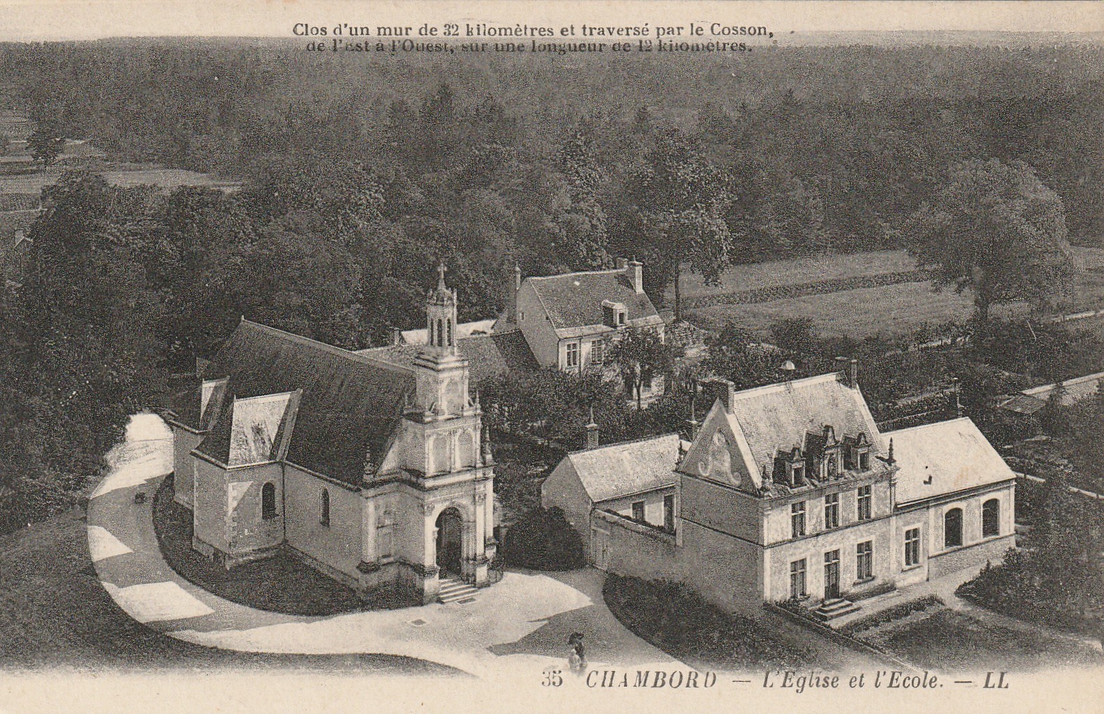 41 CHATEAU CHAMBORD. Eglise et Ecole