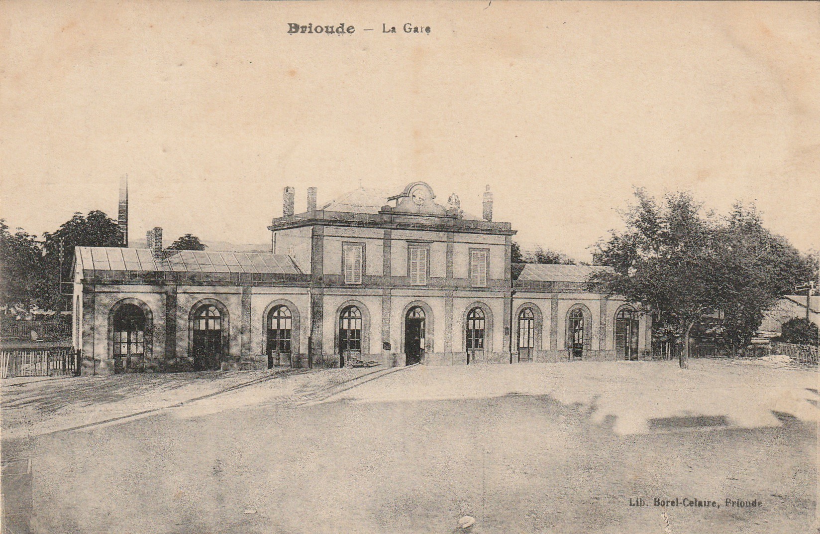 43 BRIOUDE. La Gare 1921