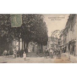 65 BAGNERES-DE-BIGORRE. Allée Tournefort bien animée 1919