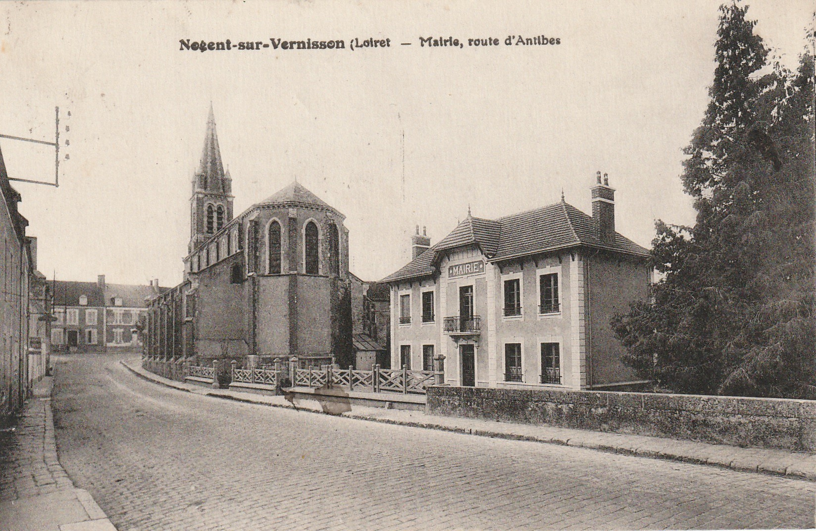 45 NOGENT-SUR-VERNISSON. Mairie route d'Antibes 1931