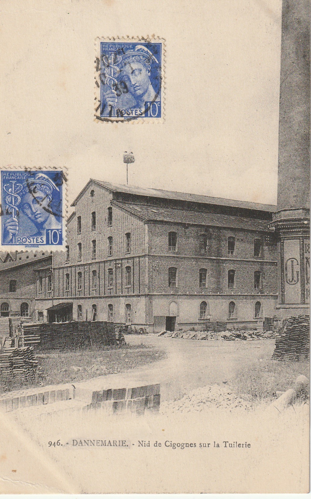 68 DANNEMARIE. Nid de Cigognes sur la Fabrique Tuilerie 1939