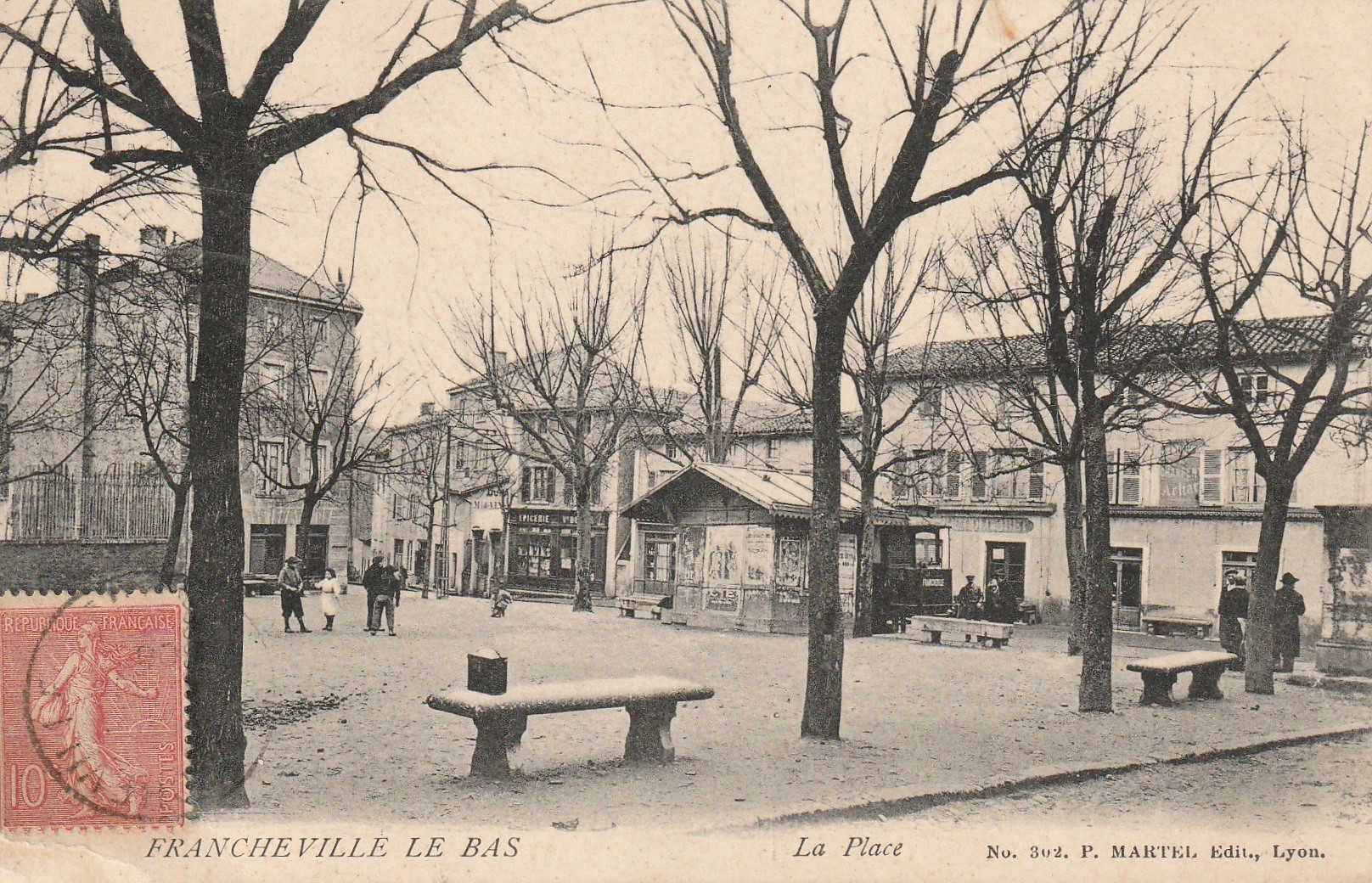 69 FRANCHEVILLE LE BAS. Epicerie sur la Place 1906