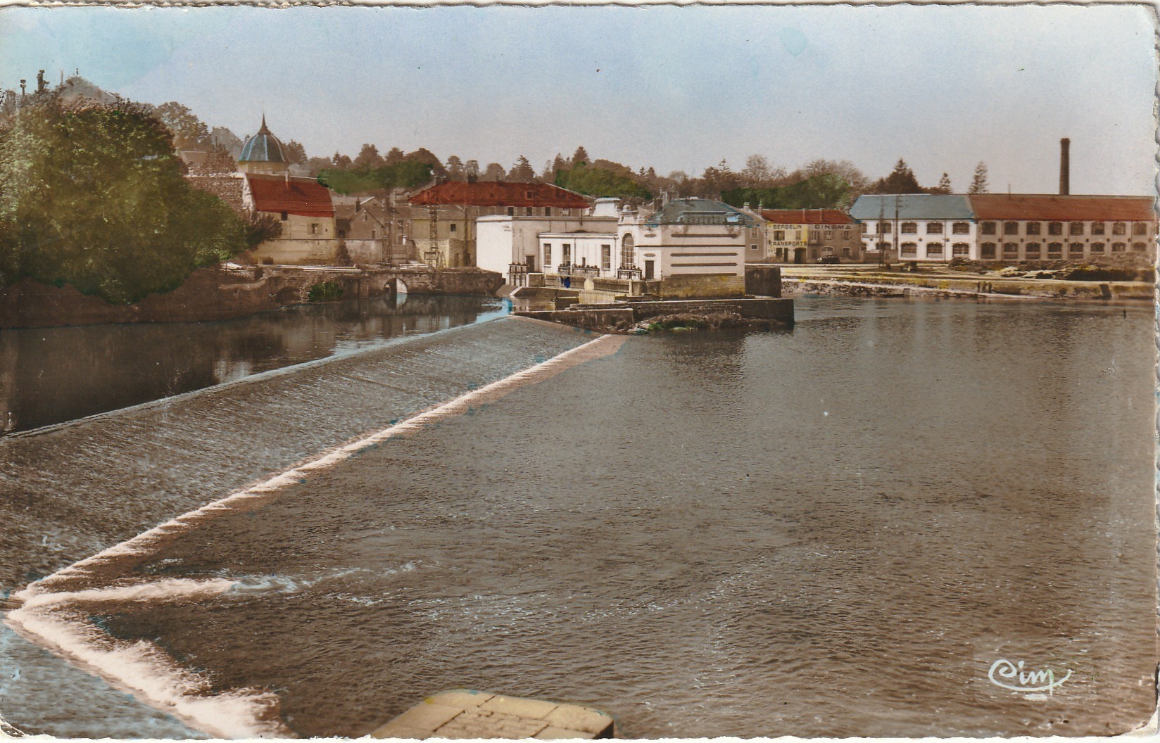 Photo Cpsm petit format 70 GRAY. La Saône et les Usines 1961